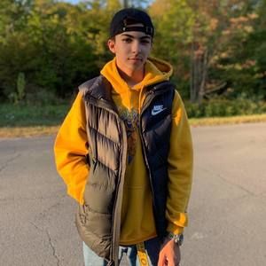 Meet your Posher, Louka